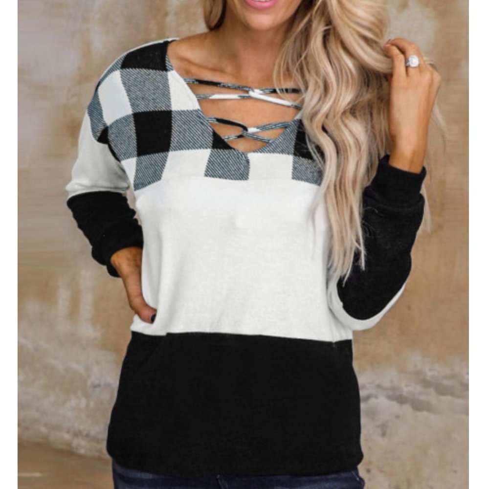 Buffalo Check Loop Tie V-neck Shirt
